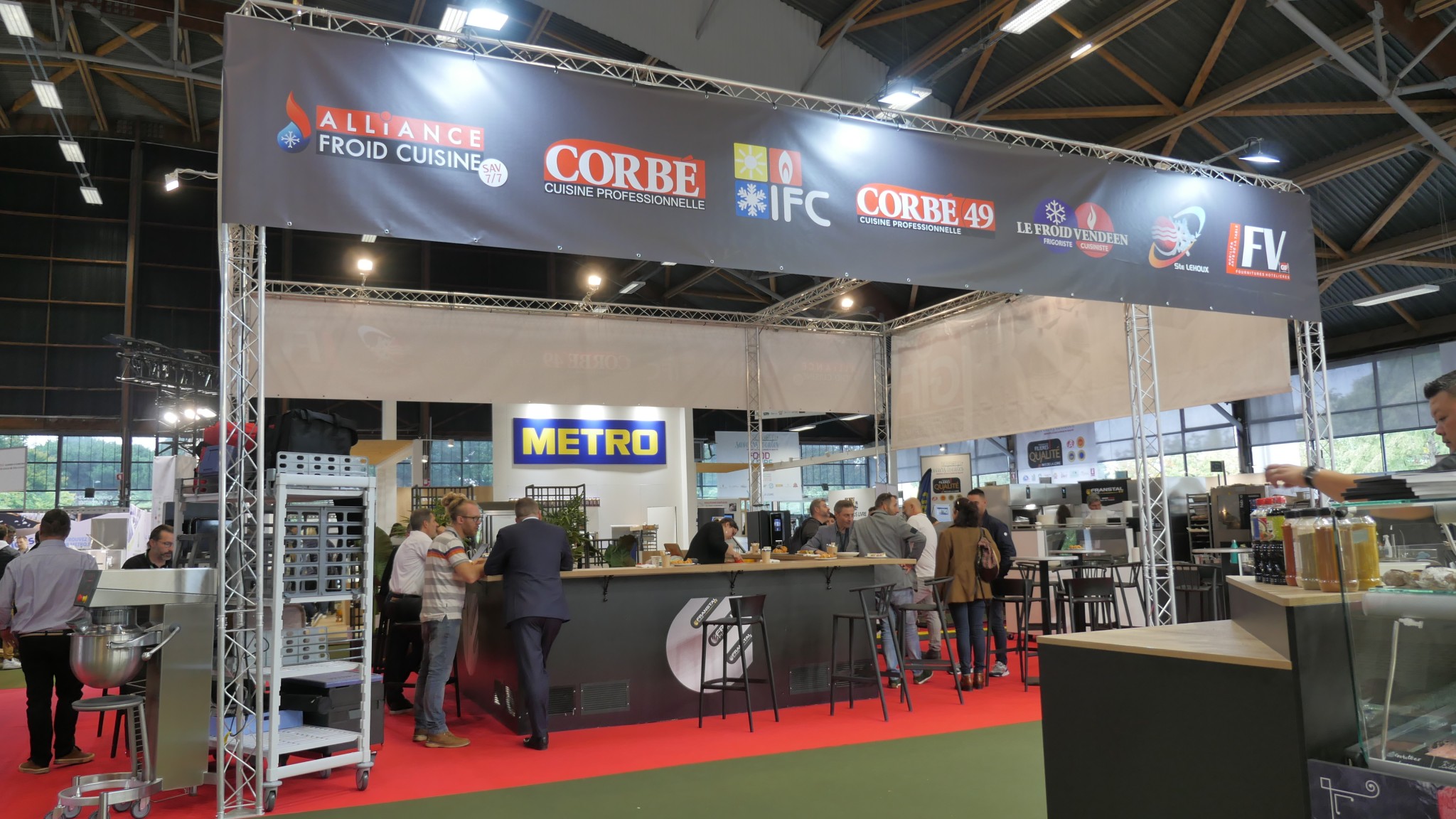 Stand-GIF-Serbotel-2021-Corbe-Cuisine-Professionnelle